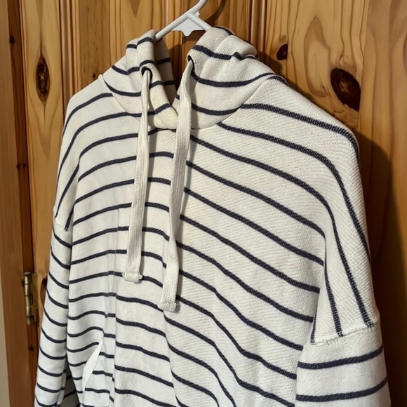 ROXY Striped Hoodie - Picture 2 of 10